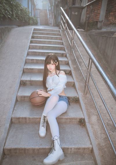 欧美free极品丰满肥臀_云播放粤语日本成人在线