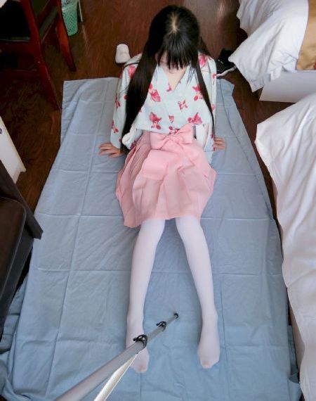 年轻漂亮嫂子4_成人在线观看免费