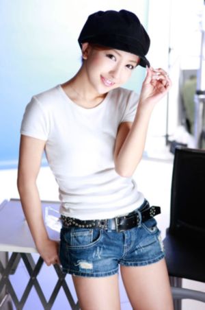 女孩的叔叔2_BD英语高清免费观看