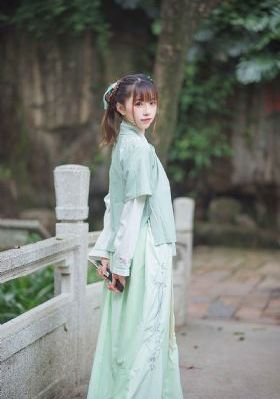 向苍涟净土献上纯洁_免费高清观看
